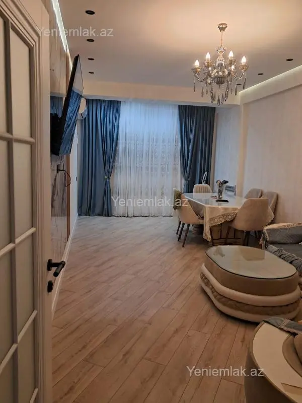 Satılır 2 otaqlı yeni tikili 70 m²