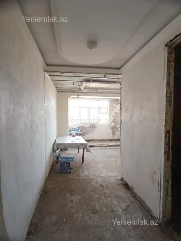 Satılır 2 otaqlı köhnə tikili 54 m²