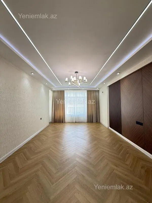 Satılır 3 otaqlı yeni tikili 140 m²