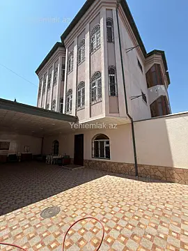 Satılır 11 otaqlı həyət evi 750 m² — Bakı, Binəqədi 11 otaq 750.00 m²