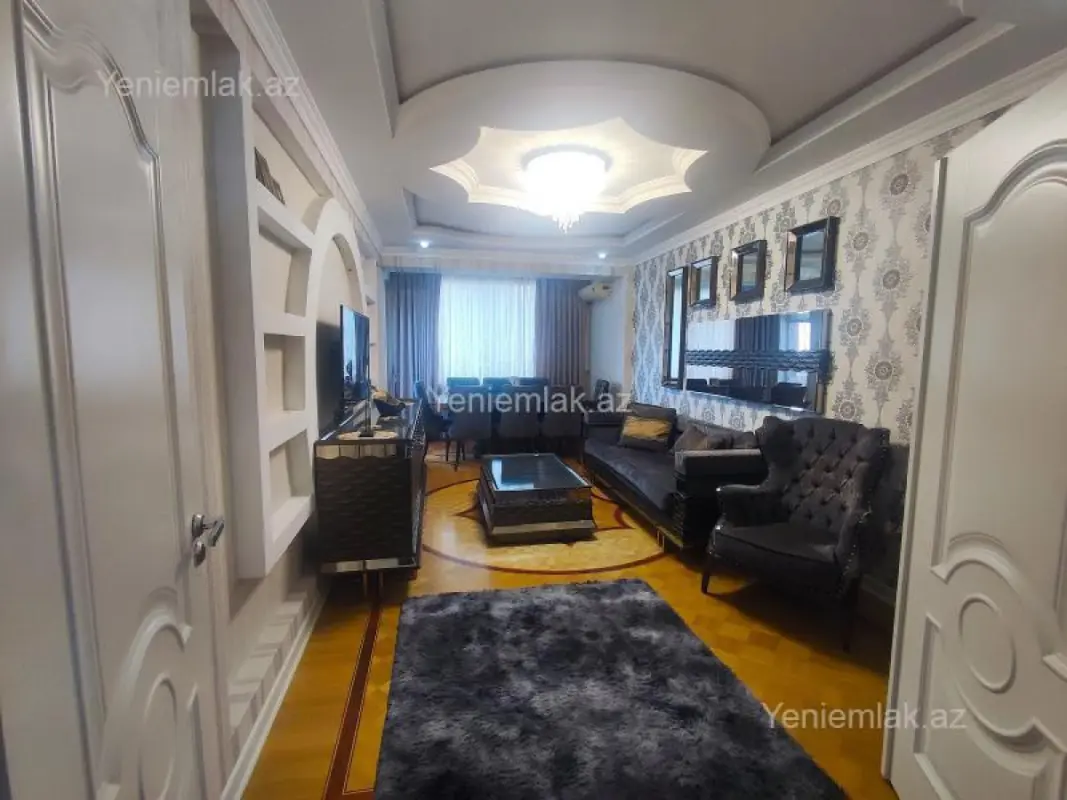 Satılır 3 otaqlı yeni tikili 128 m²
