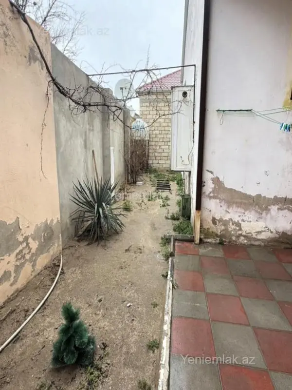 Satılır 2 otaqlı həyət evi 49.7 m²