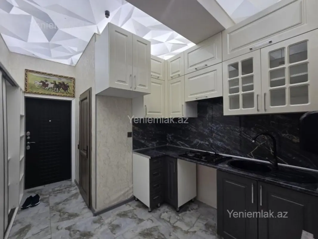 Satılır 3 otaqlı yeni tikili 50 m²