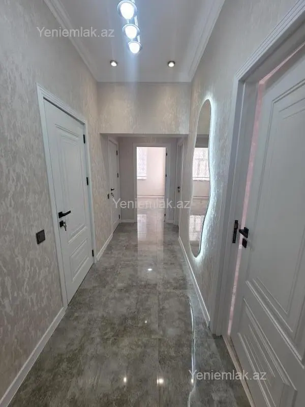 Satılır 2 otaqlı yeni tikili 82 m²
