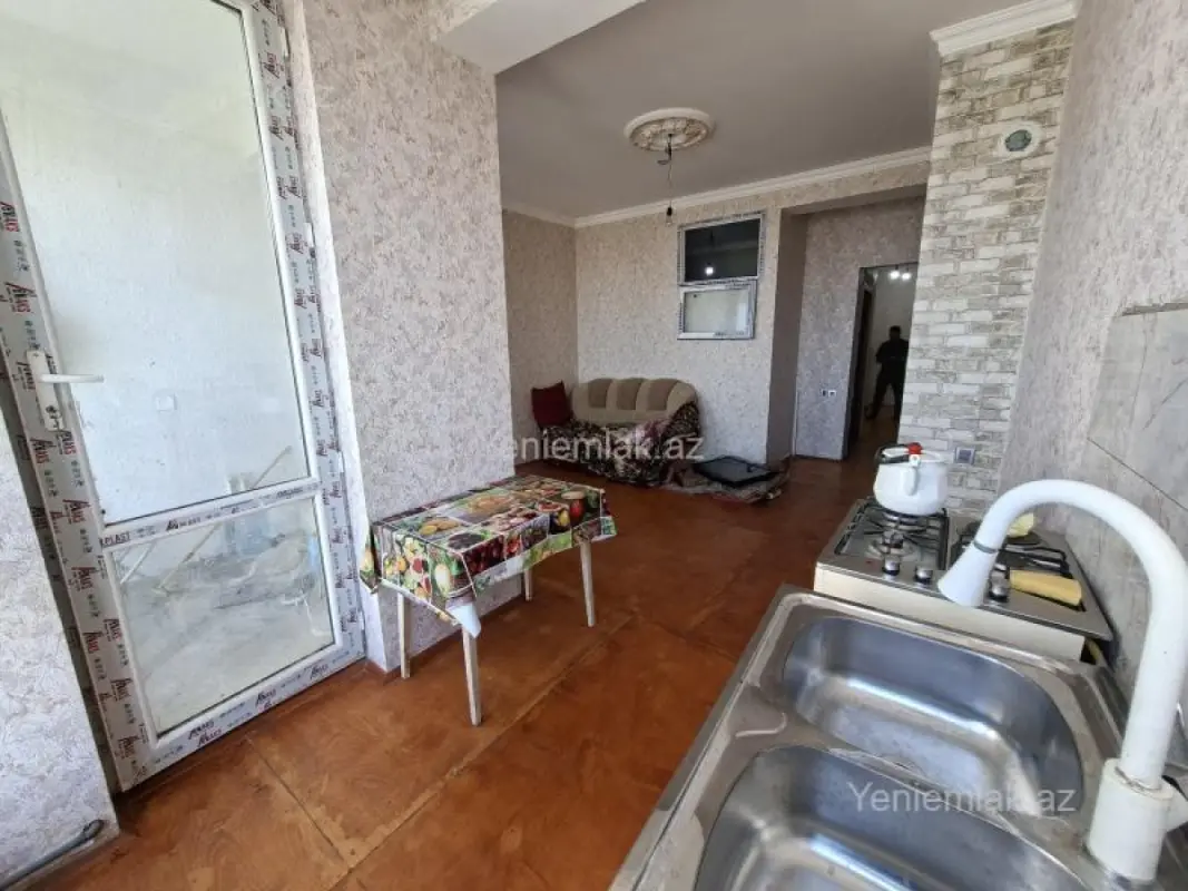 Satılır 2 otaqlı köhnə tikili 44.5 m²