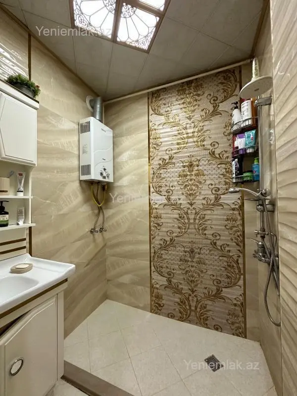 Satılır 3 otaqlı köhnə tikili 75 m²
