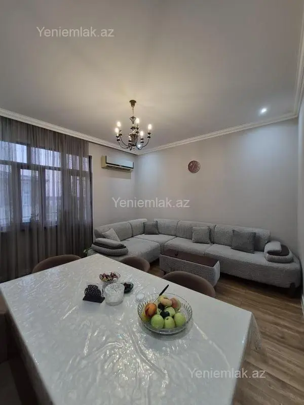Satılır 3 otaqlı köhnə tikili 75 m²
