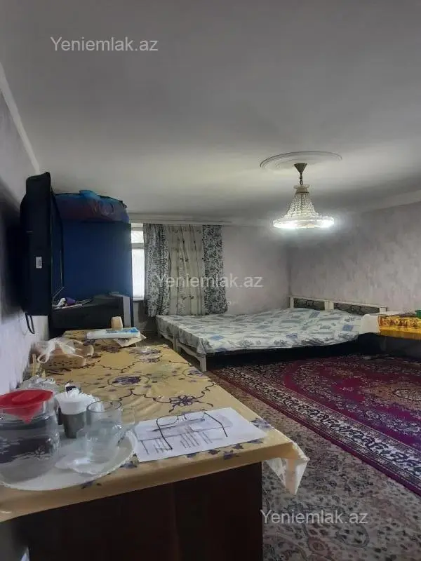 Satılır 1 otaqlı köhnə tikili 30 m²