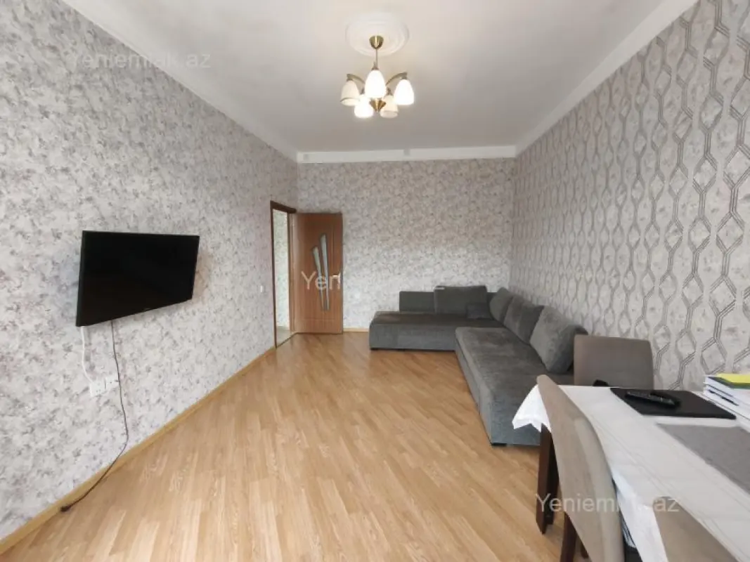 Satılır 3 otaqlı köhnə tikili 80 m²