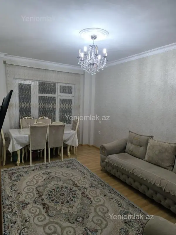 Satılır 3 otaqlı köhnə tikili 90 m²
