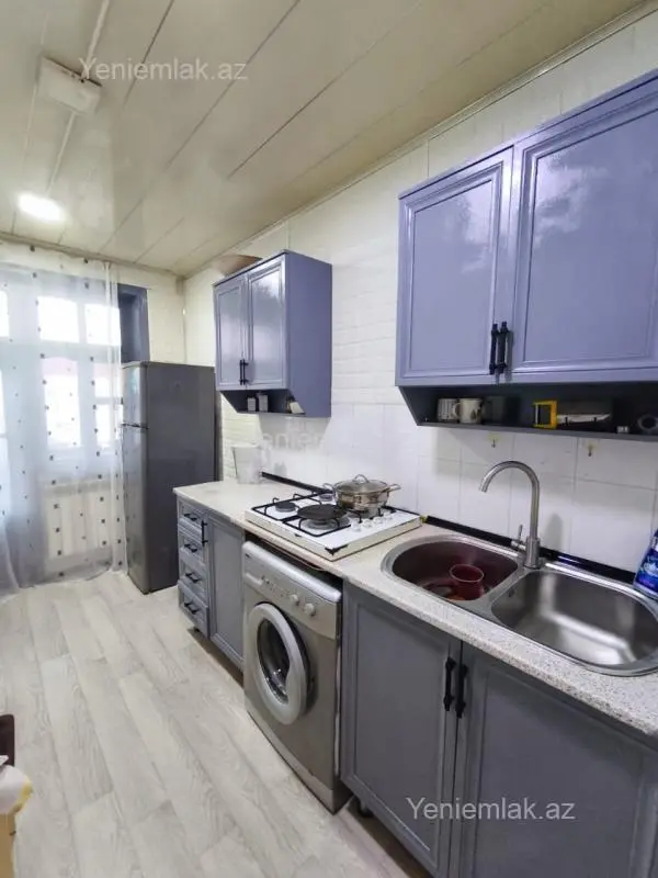 Satılır 2 otaqlı köhnə tikili 50 m²