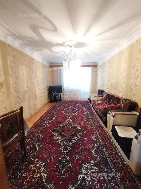 Satılır 3 otaqlı köhnə tikili 85 m²