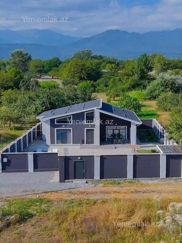 Satılır 4 otaqlı həyət evi 110 m²