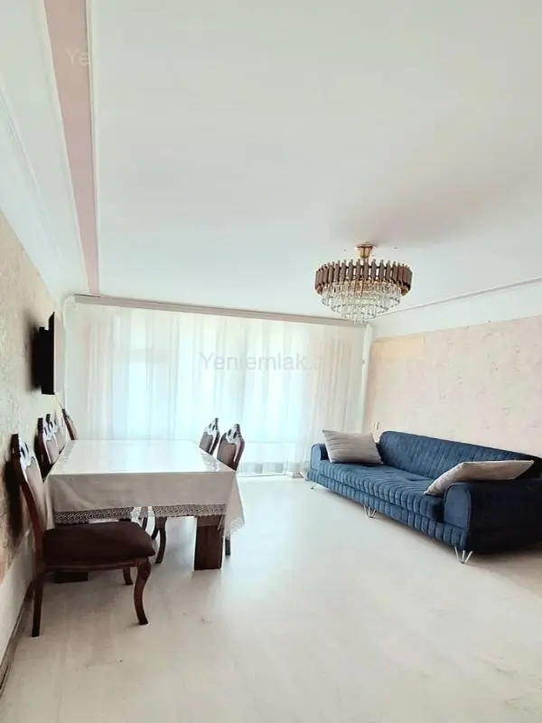 Satılır 2 otaqlı köhnə tikili 48 m²