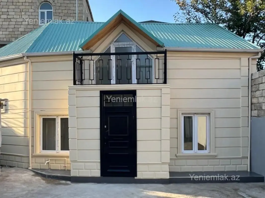 Satılır 4 otaqlı həyət evi 100 m²