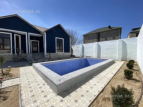 Satılır 4 otaqlı həyət evi 240 m²