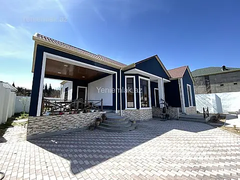 Satılır 4 otaqlı həyət evi 240 m²