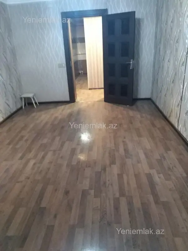 Satılır 3 otaqlı köhnə tikili 73 m²