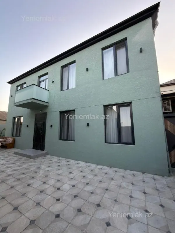 Satılır 4 otaqlı həyət evi 200 m²