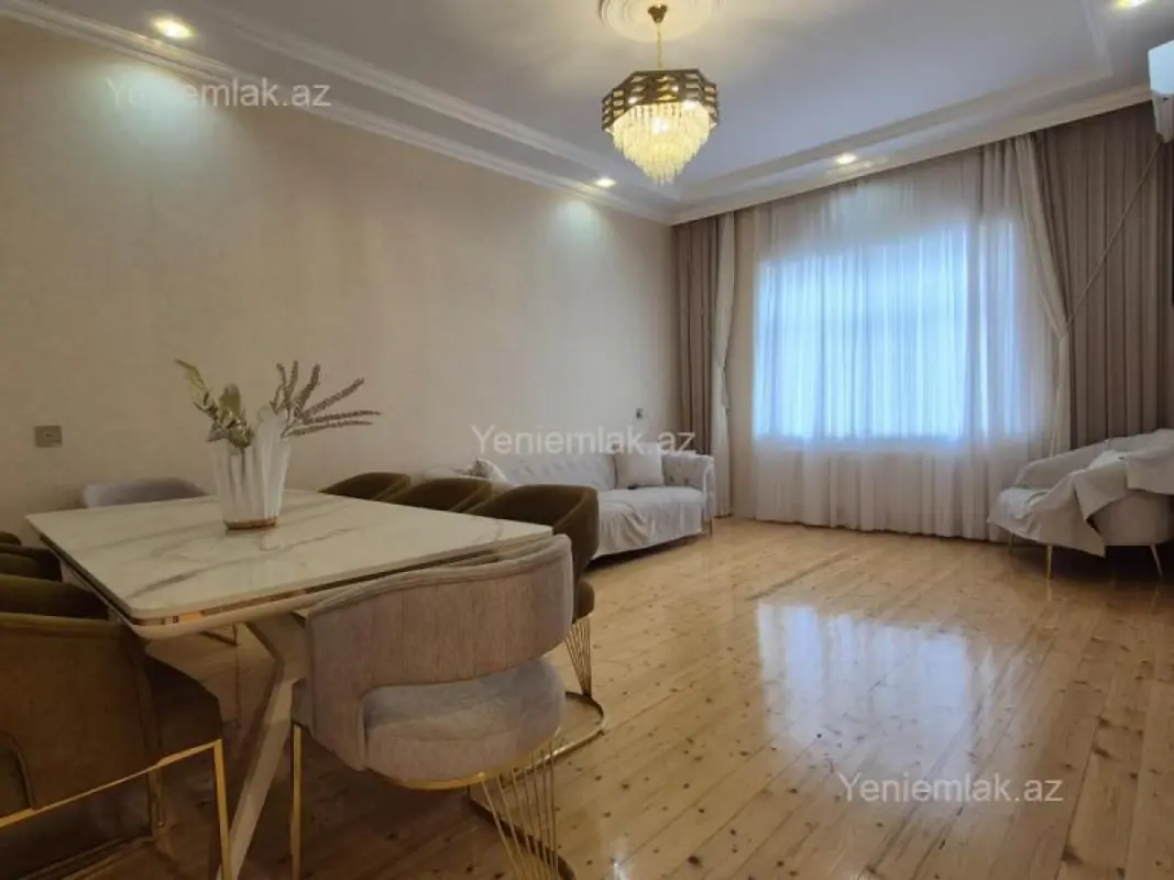 Satılır 8 otaqlı həyət evi 360 m²