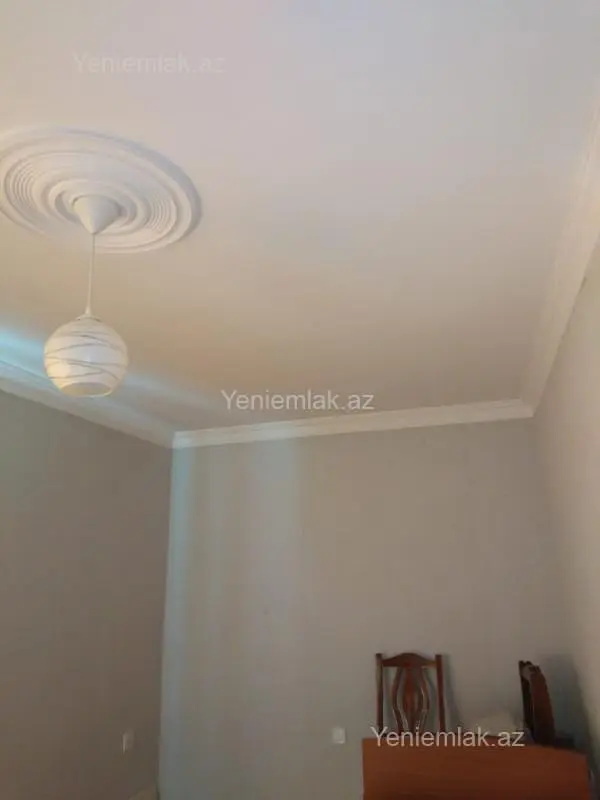 Satılır 2 otaqlı köhnə tikili 46 m²