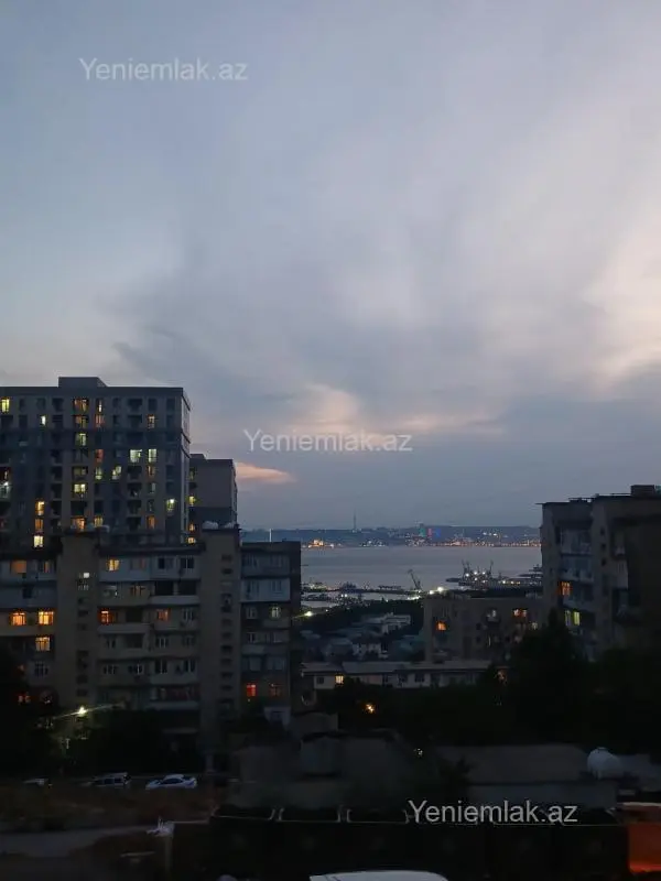 Satılır 3 otaqlı köhnə tikili 70 m²
