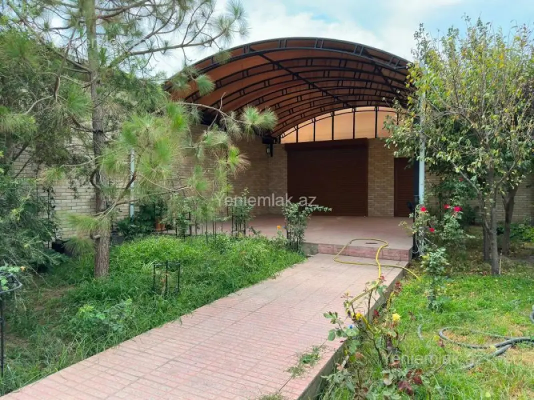 Satılır 5 otaqlı həyət evi 170 m²