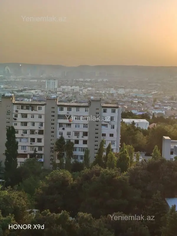 Satılır 3 otaqlı köhnə tikili 70 m²