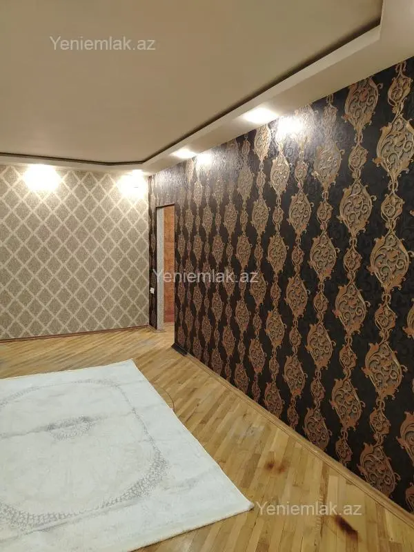 Satılır 2 otaqlı köhnə tikili 43 m²