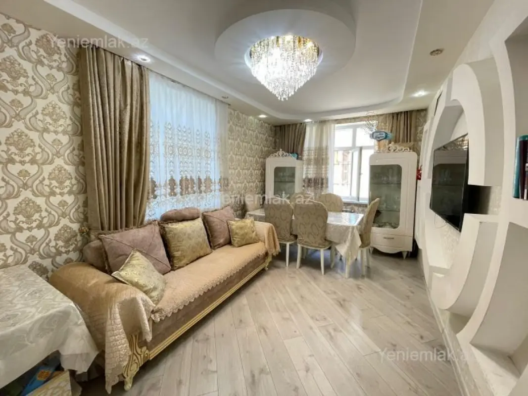 Satılır 2 otaqlı köhnə tikili 55 m²