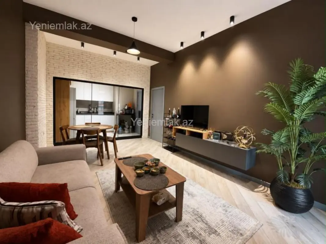 Satılır 2 otaqlı yeni tikili 65 m²