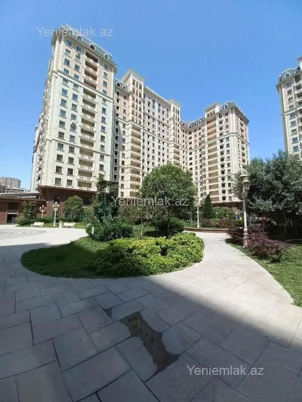 Satılır 2 otaqlı yeni tikili 76 m²