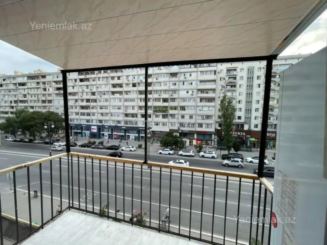 Satılır 3 otaqlı köhnə tikili 70 m²