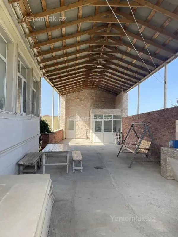 Satılır 4 otaqlı həyət evi 120 m²