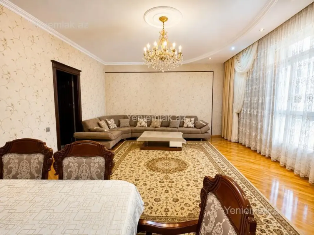 Satılır 3 otaqlı yeni tikili 150 m²