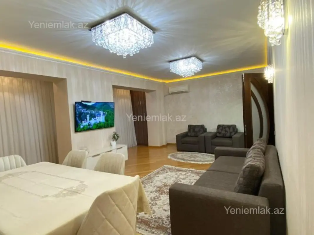 Satılır 3 otaqlı köhnə tikili 115 m²