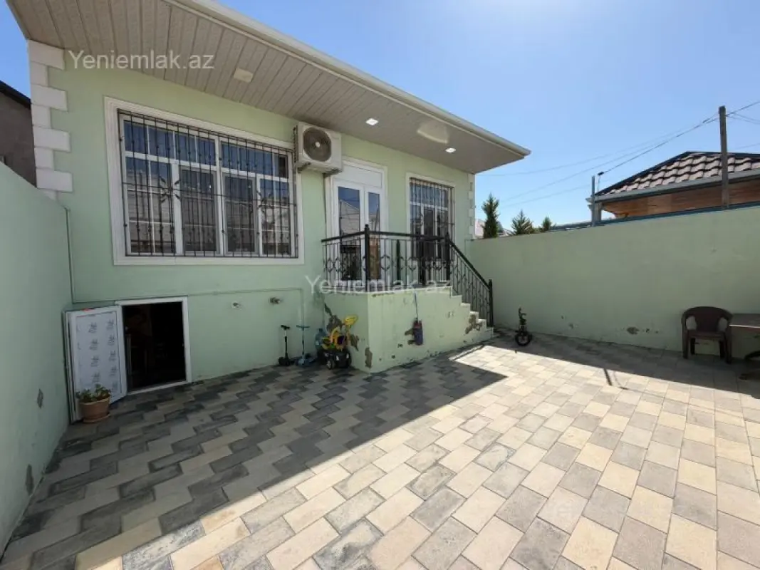 Satılır 4 otaqlı həyət evi 120 m²