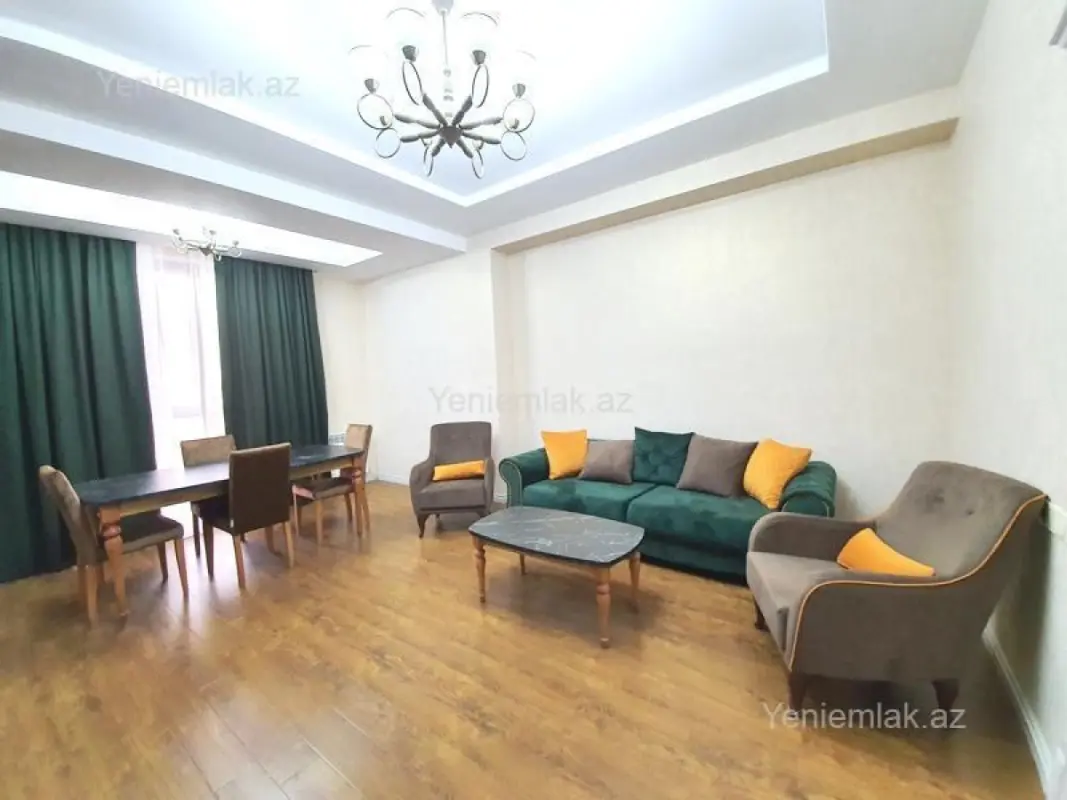 Satılır 3 otaqlı yeni tikili 140 m²