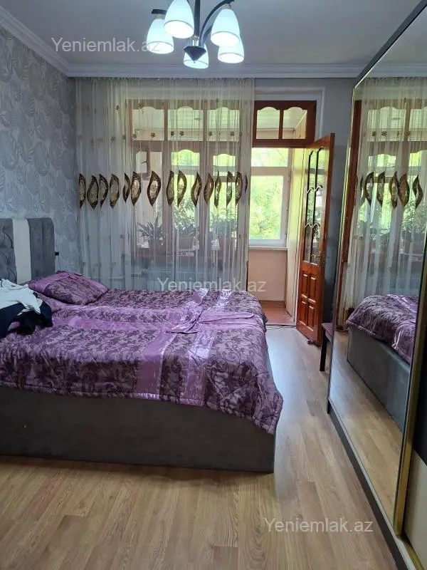 Satılır 3 otaqlı köhnə tikili 85 m²
