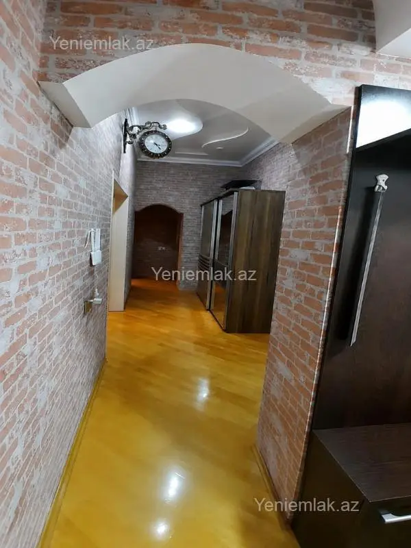 Satılır 2 otaqlı yeni tikili 64 m²