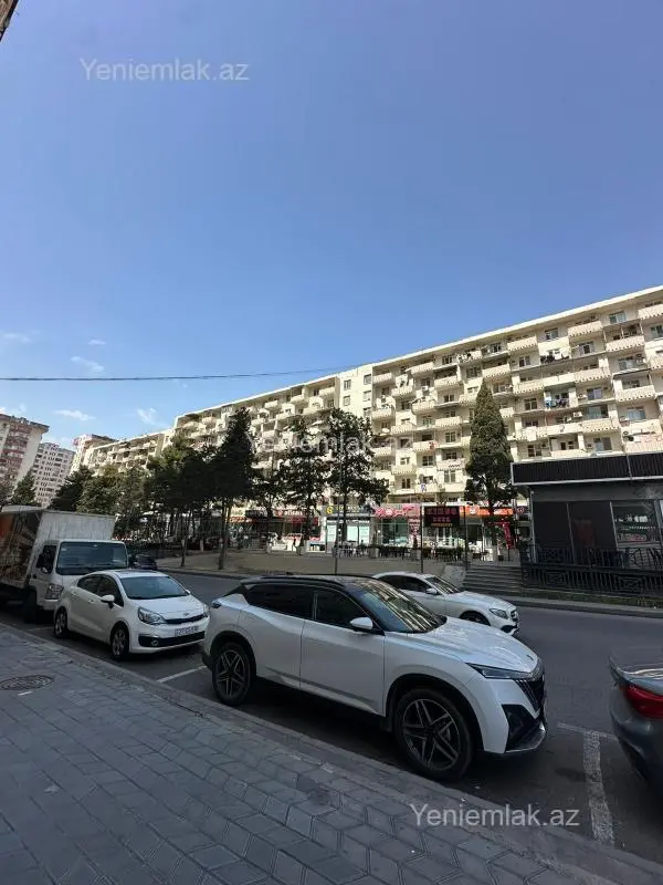 Satılır 2 otaqlı köhnə tikili 60 m²