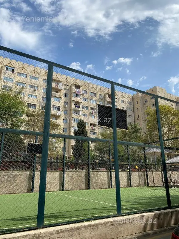 Satılır 2 otaqlı köhnə tikili 55 m²