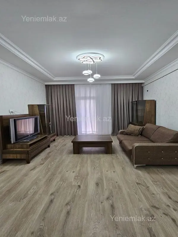 Satılır 2 otaqlı yeni tikili 76 m²