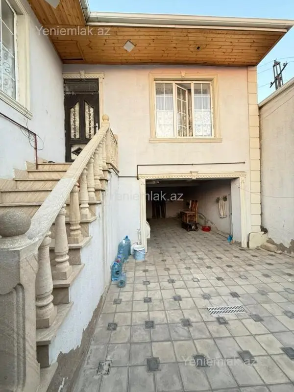 Satılır 4 otaqlı həyət evi 115 m²