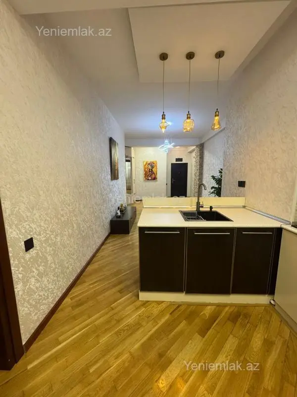Satılır 2 otaqlı yeni tikili 64 m²