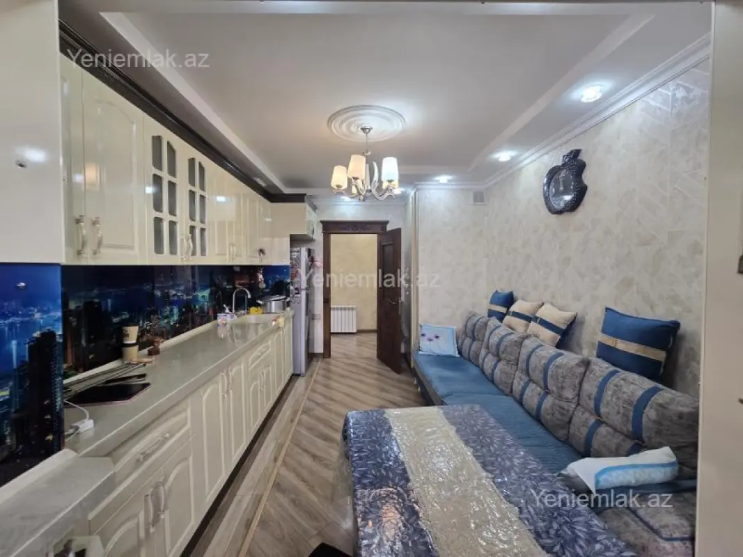 Satılır 5 otaqlı köhnə tikili 110 m²