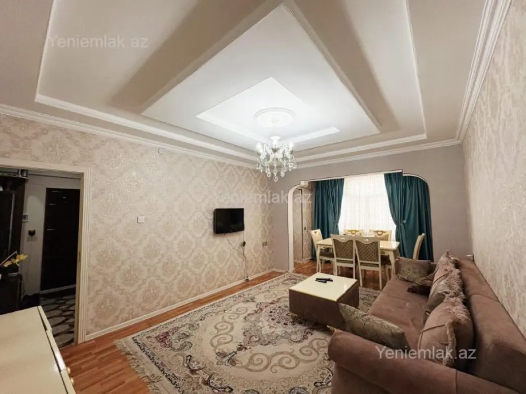 Satılır 4 otaqlı köhnə tikili 88 m²
