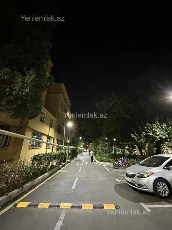 Satılır 3 otaqlı köhnə tikili 70 m²