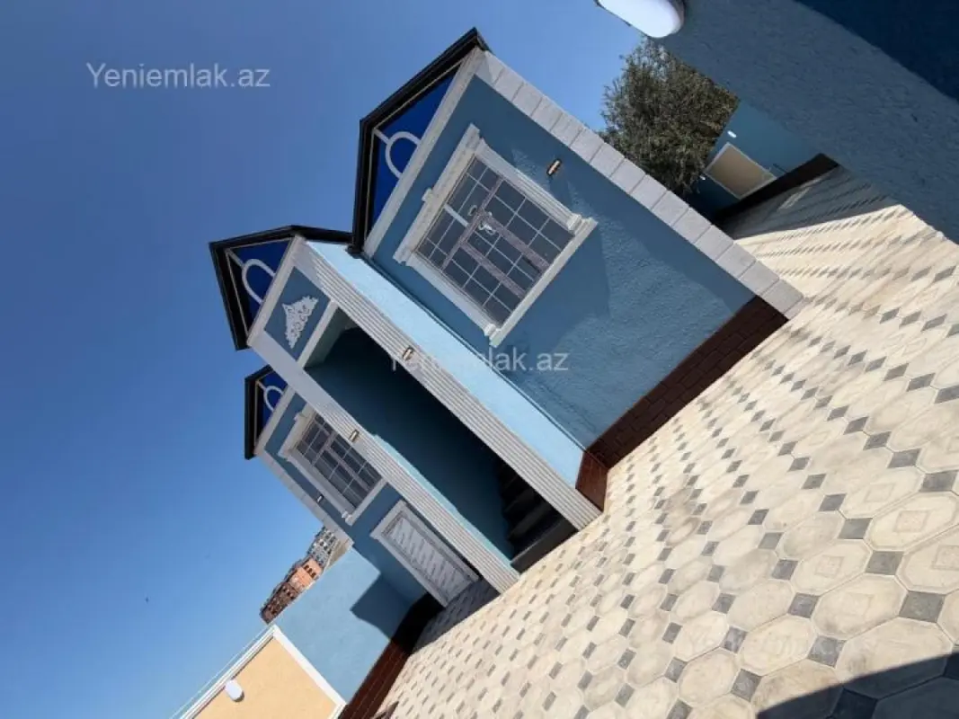 Satılır 5 otaqlı həyət evi 235 m²