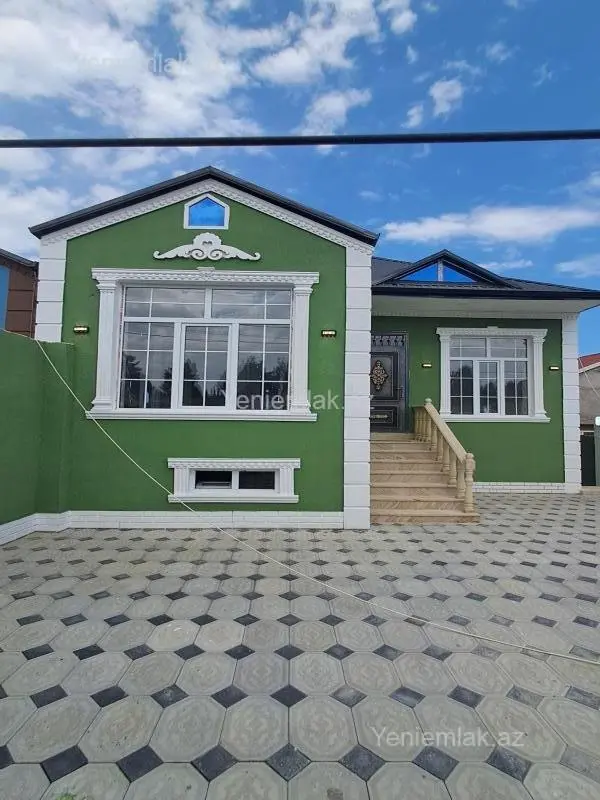 Satılır 5 otaqlı həyət evi 125 m²